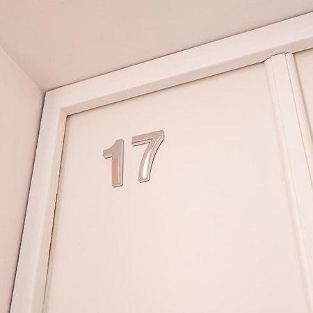 Casa Vacanze Decumano 17 ナポリ エクステリア 写真