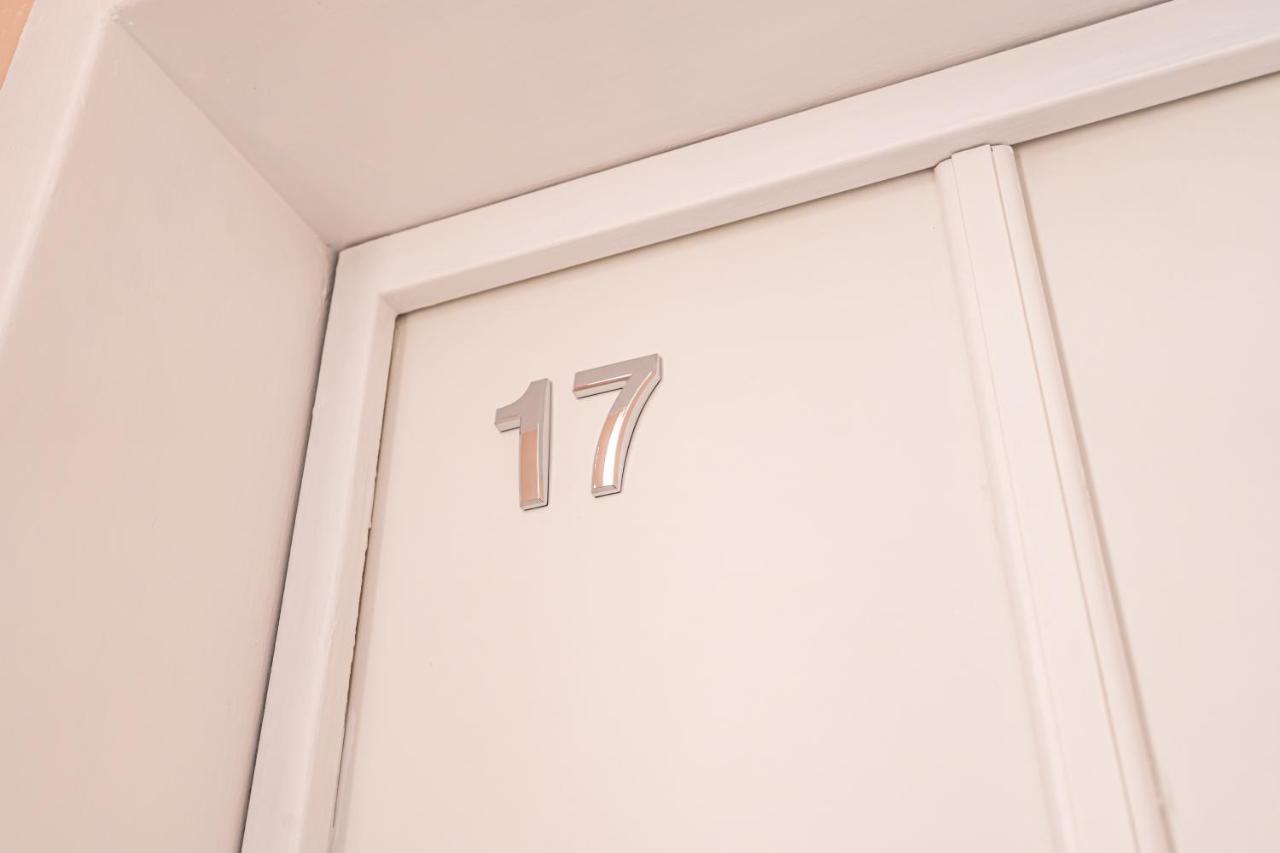 Casa Vacanze Decumano 17 ナポリ エクステリア 写真
