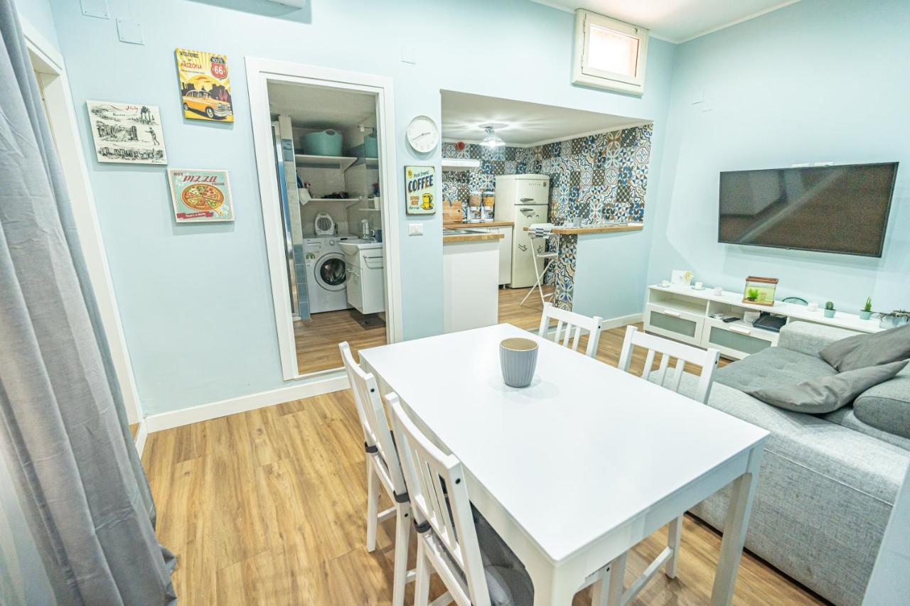 Casa Vacanze Decumano 17 ナポリ エクステリア 写真
